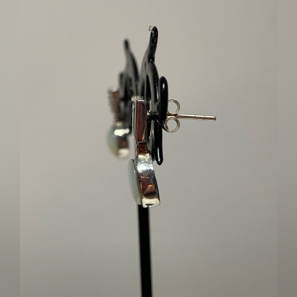 Silpada VERY RARE Petite Sterling Greek Key & Mother of Pearl Post Earrings - Picture 5 of 16